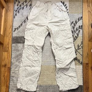 Aritzia TNA Cream Cargo Squad Pants